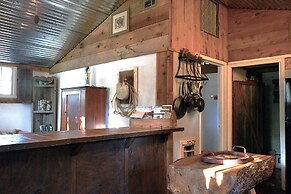 Country Woods Inn