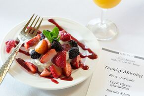 Lookout Point Lakeside Inn