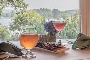 Lookout Point Lakeside Inn