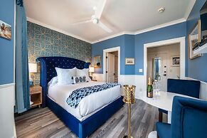 Lookout Point Lakeside Inn