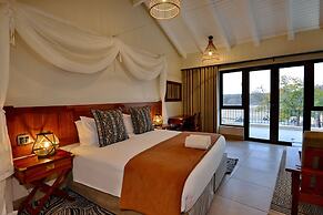 Hwange Safari Lodge