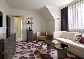 Royal Park Hotel