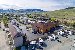 Travelodge by Wyndham Gardiner Yellowstone Park North