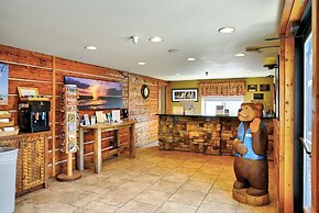 Travelodge by Wyndham Gardiner Yellowstone Park North