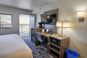 Travelodge by Wyndham Gardiner Yellowstone Park North