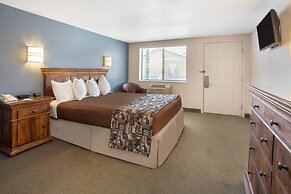 Travelodge by Wyndham Gardiner Yellowstone Park North