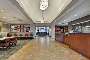 Hampton Inn & Suites Newark-Harrison-Riverwalk
