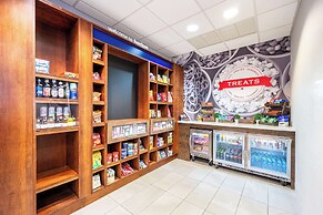 Hampton Inn & Suites Newark-Harrison-Riverwalk