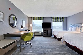 Hampton Inn & Suites Newark-Harrison-Riverwalk