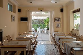Hotel Senaria