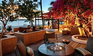 Holland House Beach Hotel