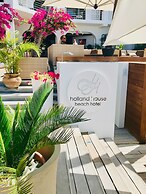 Holland House Beach Hotel