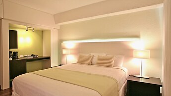 Holland House Beach Hotel