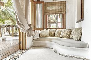 Casa Las Tortugas Petit Beach Hotel & Spa