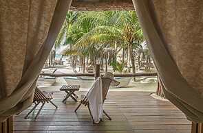 Casa Las Tortugas Petit Beach Hotel & Spa