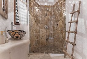 Casa Las Tortugas Petit Beach Hotel & Spa