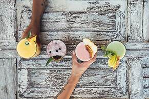 Casa Las Tortugas Petit Beach Hotel & Spa