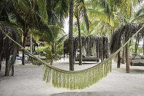 Casa Las Tortugas Petit Beach Hotel & Spa