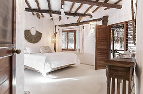 Casa Las Tortugas Petit Beach Hotel & Spa