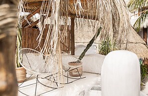 Casa Las Tortugas Petit Beach Hotel & Spa