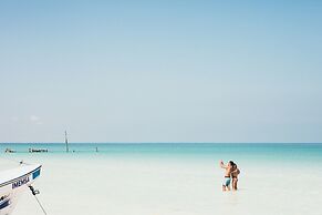 Casa Las Tortugas Petit Beach Hotel & Spa