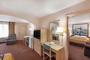 Super 8 by Wyndham Jasper TX