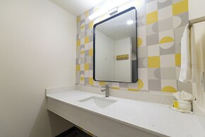 Super 8 by Wyndham Jasper TX