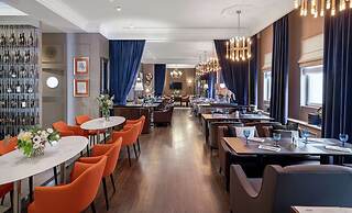 Chekhoff Hotel Moscow Curio Collection by Hilton