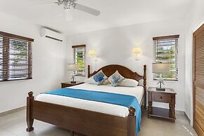Shoal Bay Villas