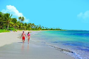 Coconut Bay Beach Resort & Spa All Inclusive