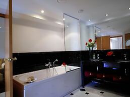 Out Of The Blue All Inclusive Resort & Spa