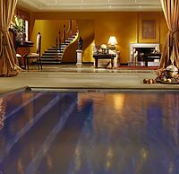 Out Of The Blue All Inclusive Resort & Spa