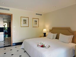 Out Of The Blue All Inclusive Resort & Spa