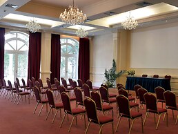 Out Of The Blue All Inclusive Resort & Spa