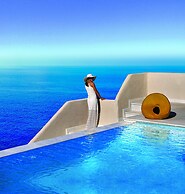 Out Of The Blue All Inclusive Resort & Spa