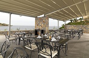 Out Of The Blue All Inclusive Resort & Spa