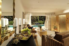 Out Of The Blue All Inclusive Resort & Spa