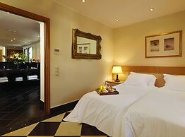 Out Of The Blue All Inclusive Resort & Spa