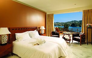 Out Of The Blue All Inclusive Resort & Spa