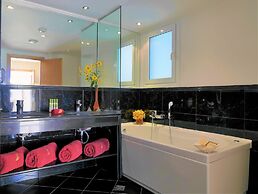 Out Of The Blue All Inclusive Resort & Spa