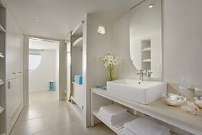 Out Of The Blue All Inclusive Resort & Spa