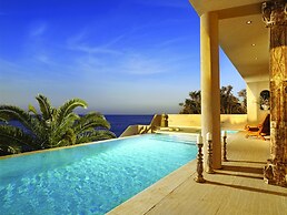 Out Of The Blue All Inclusive Resort & Spa