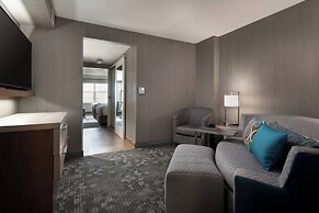 Courtyard Denver Airport at Gateway Park