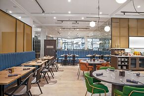 Golden Tulip Warszawa Centrum