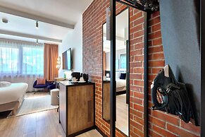 Golden Tulip Warszawa Centrum