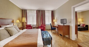 Alpen Hotel München