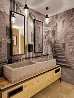 Alpen Hotel München