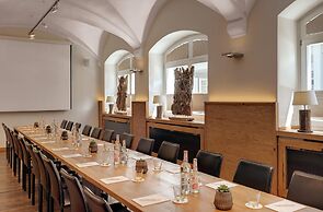 Alpen Hotel München