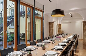 Alpen Hotel München