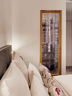 Alpen Hotel München